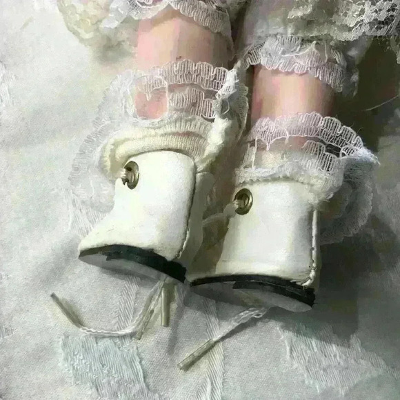 Vintage dolls - Picture 9 of 9